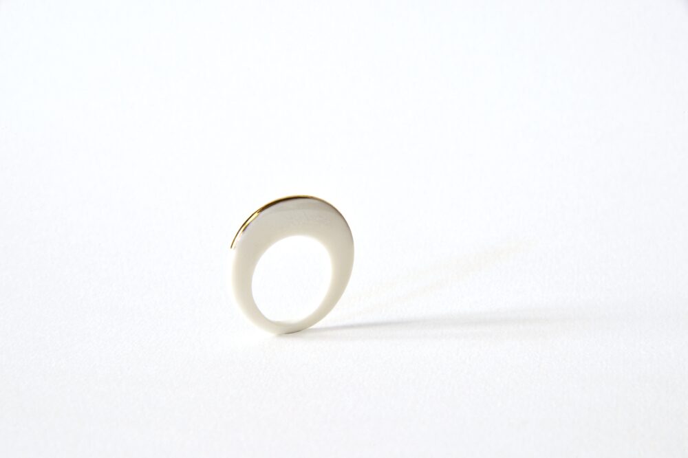 bague porcelaine blanche