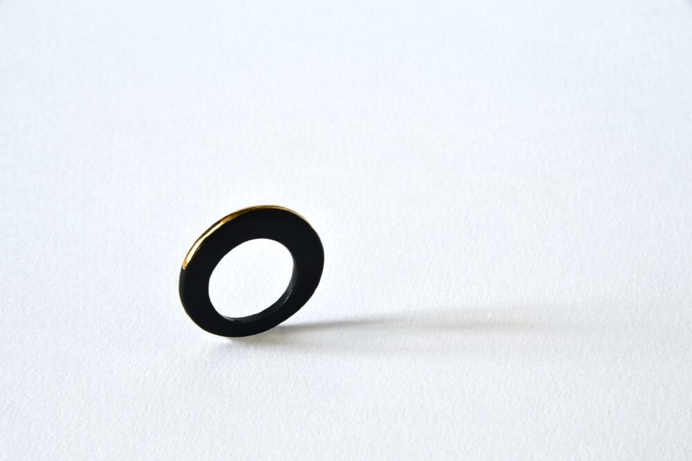 bague porcelaine noire